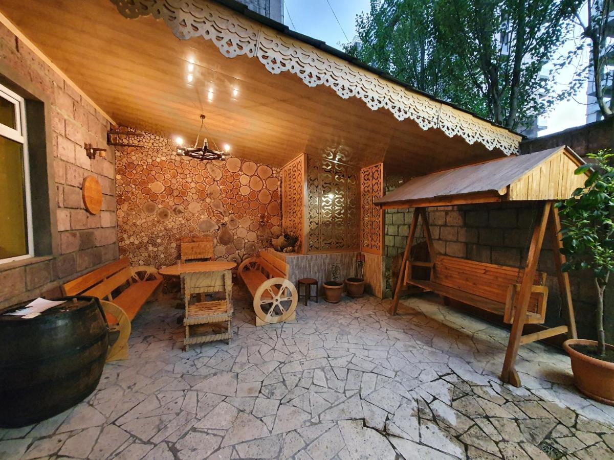 Capsule Hostel In The Old City Of Yerevan Bagian luar foto