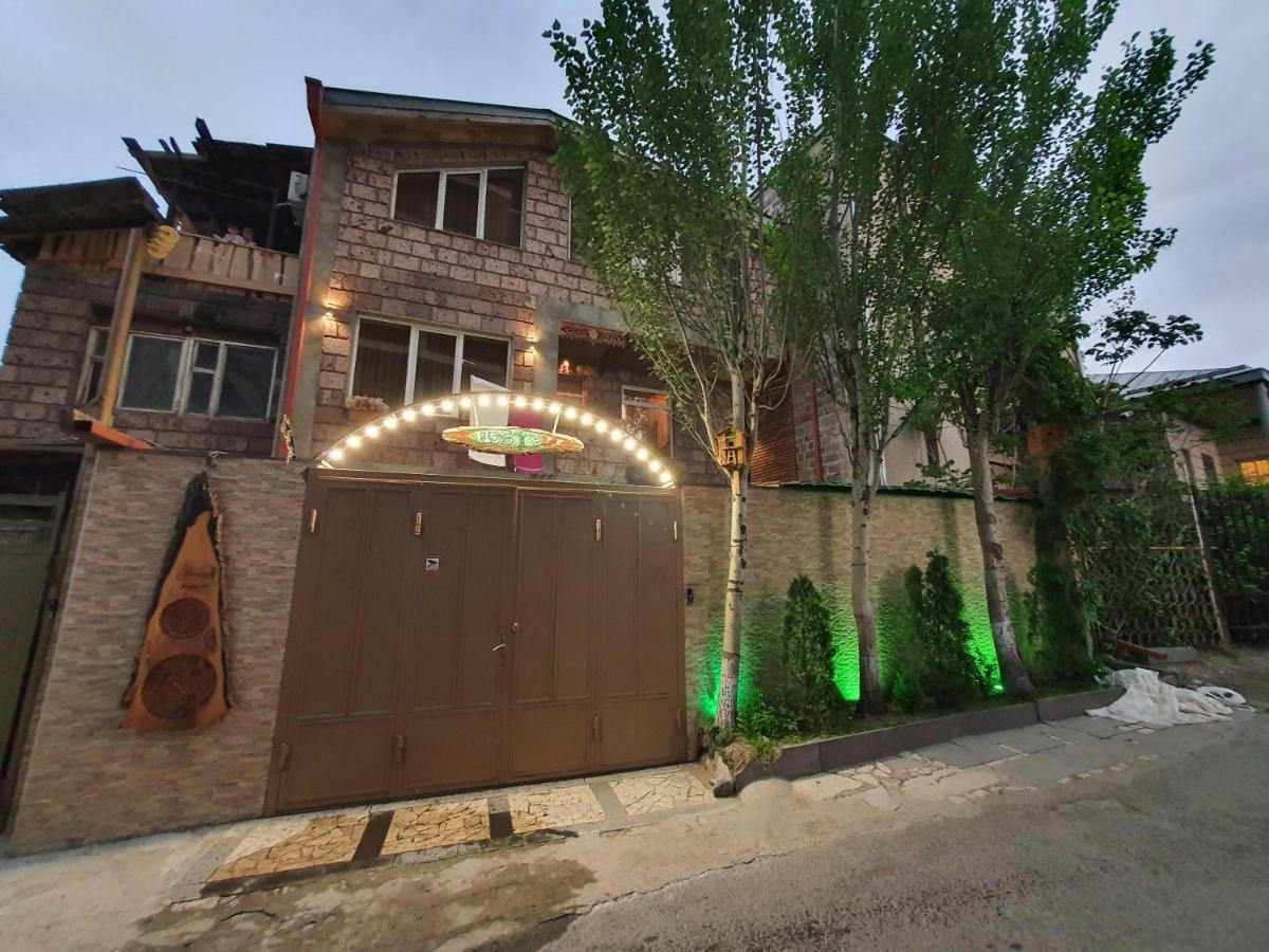 Capsule Hostel In The Old City Of Yerevan Bagian luar foto